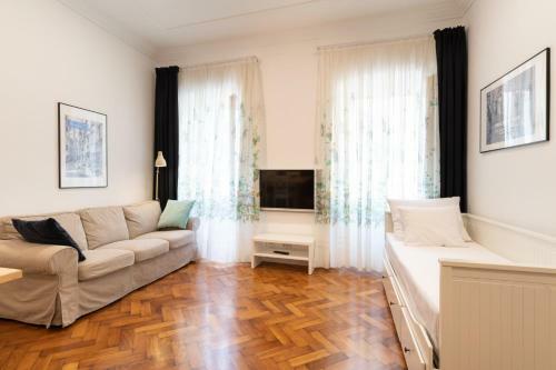 Mimi Carera Apartment & Room