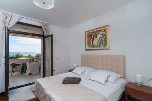 Hostal Luxury Rooms Near The Beach3