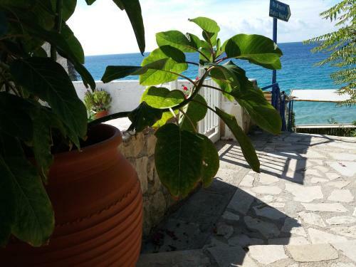Constantinos Apartments