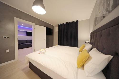 City Marine Luxury Apartments