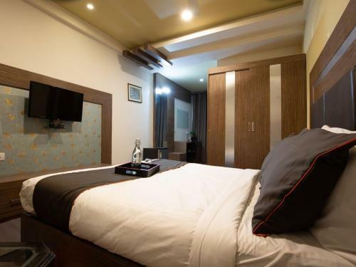 Hotel Vaccinated Staff - Collection O 81221 Marhaba Residency
