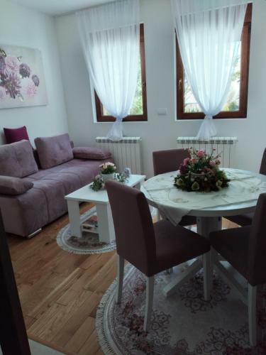 Apartman Jankovi?