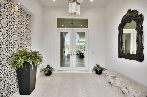 Modern Paradise By Five Star Properties