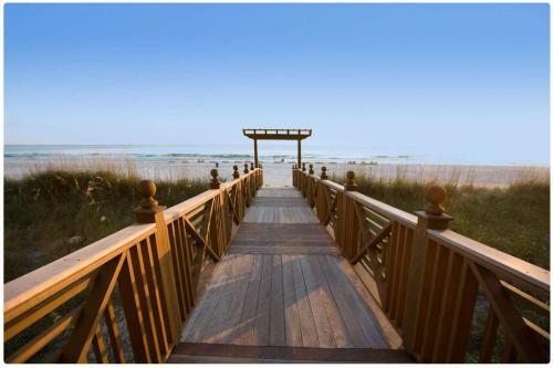 Laketown Wharf 1422