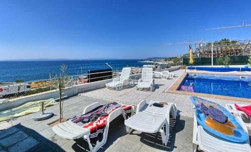Seaside Apartments
