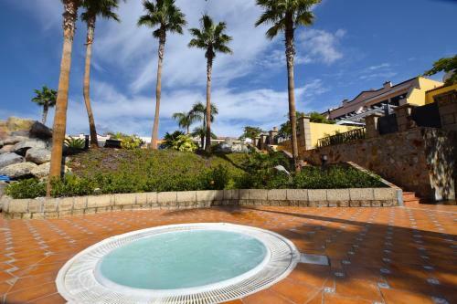 Lovely Duplex Apartment La Caleta