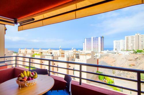 Modern Duplex With Heated Pool & 360� Sea Views