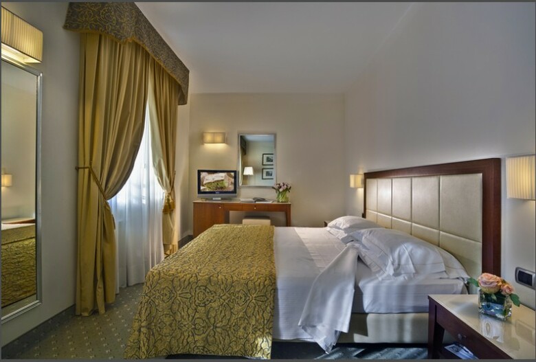 Hotel Plaza