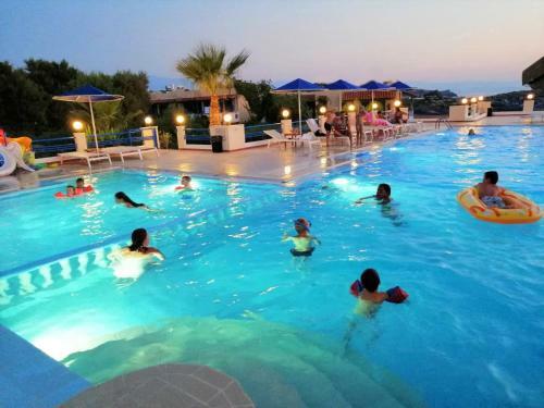 Apartamento Zorbas Beach Village Hotel