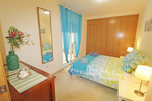 Apartamento S�per C�ntrico, Luminoso, Amplio, Terrazas Y Patio
