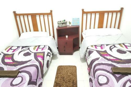 Hostal Rooms By The Sea!