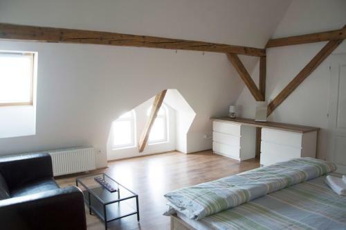 Apartamentos Designer Loft At Stodoln� Street