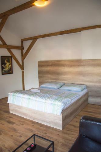Apartamentos Designer Loft At Stodoln� Street