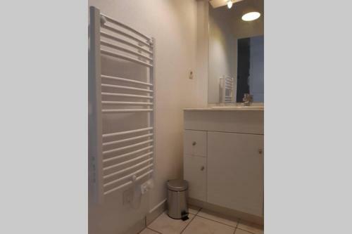 Apartamento 2 Pi�ces Avec Terrasse, Piscine, Parking Privatif
