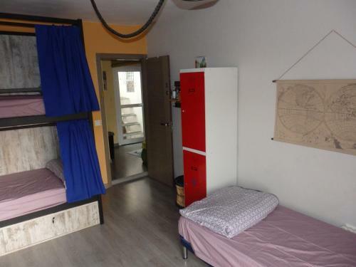 Hostal La Pita Guesthouse