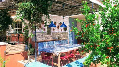 Villa Flores Amarillas