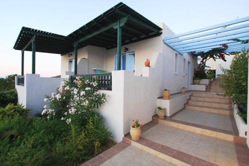 Pirgos Stelida Hotel