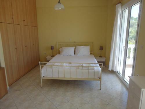 Akti Zaga Apartments