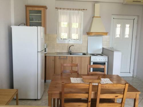 Akti Zaga Apartments