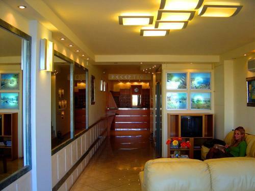 Corina Apartments