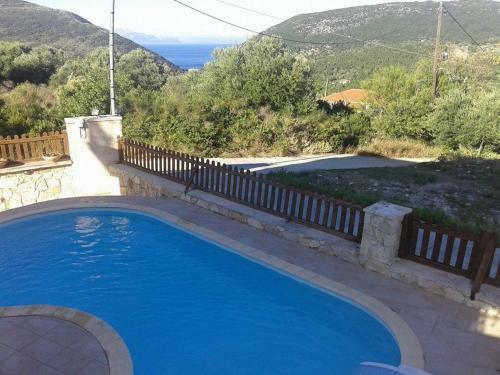 Apartamento Iriana Village Inn