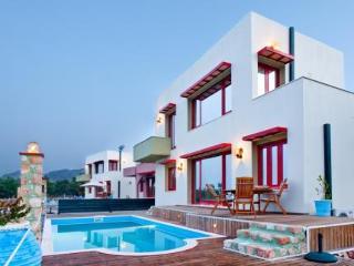 Spilia Bay Villas