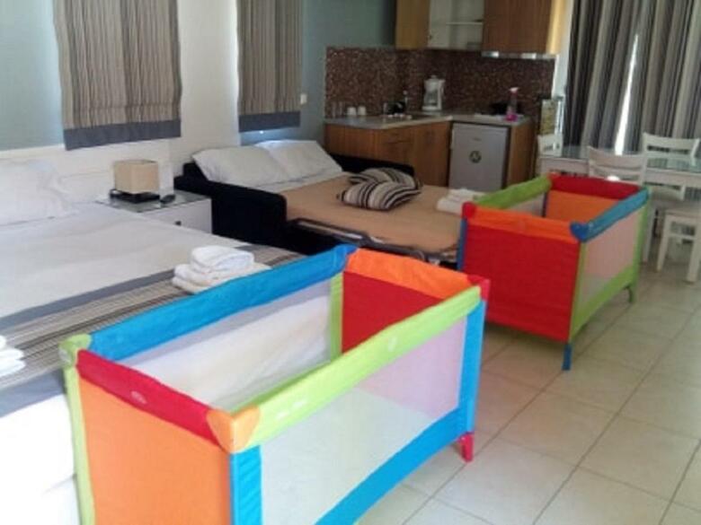 Aparthotel Mantinia Bay Hotel