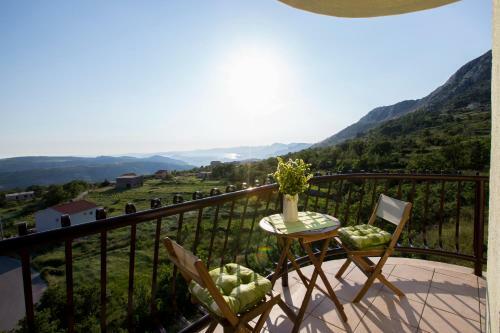 Bonavia Seaview Holiday Home