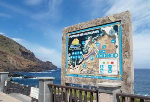Apartamento Primera L�nea En Piscinas Naturales.