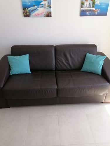 Blue Moon Residence Apartment D02 With Splendid Seaview