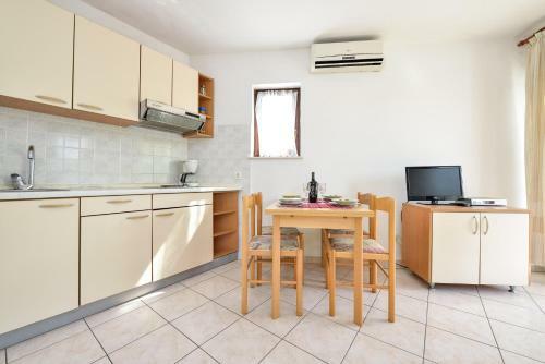 Apartments Ana
