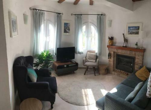 Charming Villa In Montemar With Private, Heated Pool And Sea Views