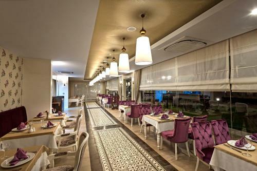 Hotel Karmir Resort & Spa