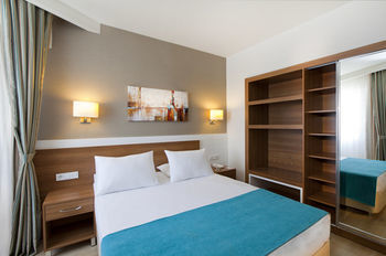 Grand Park Lara Hotel