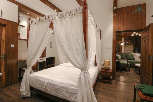 Villa Serene Bungalow In Foothills Of Himalayan Range