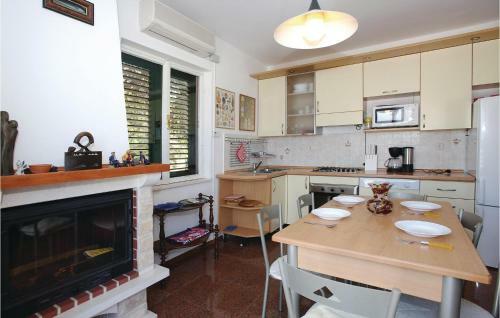 Holiday Home Mala Lozna II
