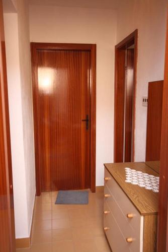 Apartments With A Parking Space Businci, Ciovo - 4667