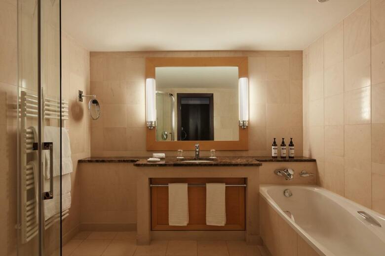 Hotel Hyatt Regency Nice Palais De La M�diterran�e