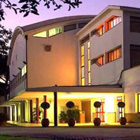 Hotel The Church Village