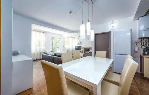 Holiday Home Valsavije VI