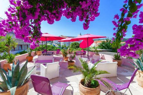 Apartments Marhela Jakov