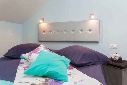 Apartments Marhela Jakov
