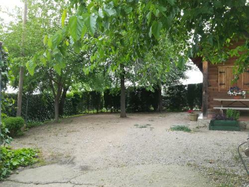Caba�a De Madera La Encina
