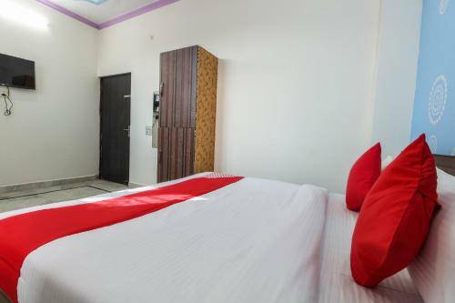 Hotel Collection O 60794 A One Residency And Restaurant