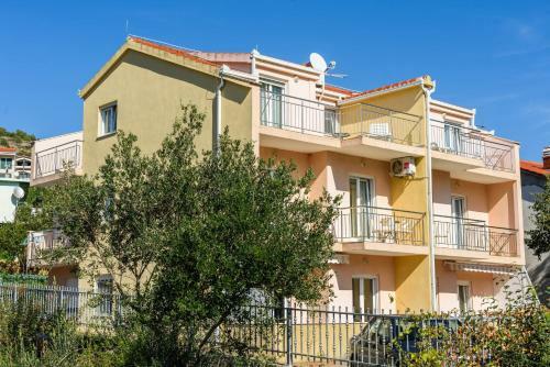 Apartments Neve