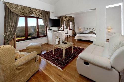 Hostal Villa Castello Rausch