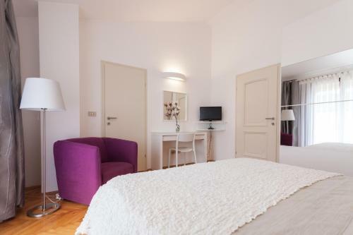 Hostal Apartments Alice