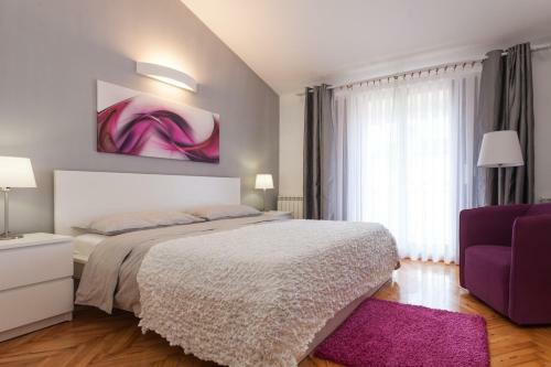 Hostal Apartments Alice
