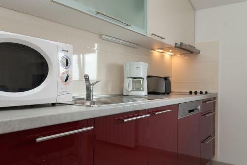 Hostal Apartments Alice