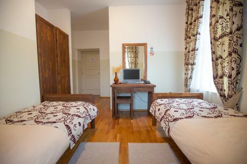 Hostal St. Hubert Hunting Lodge